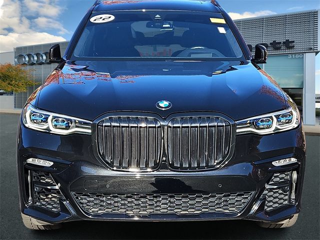 2022 BMW X7 M50i