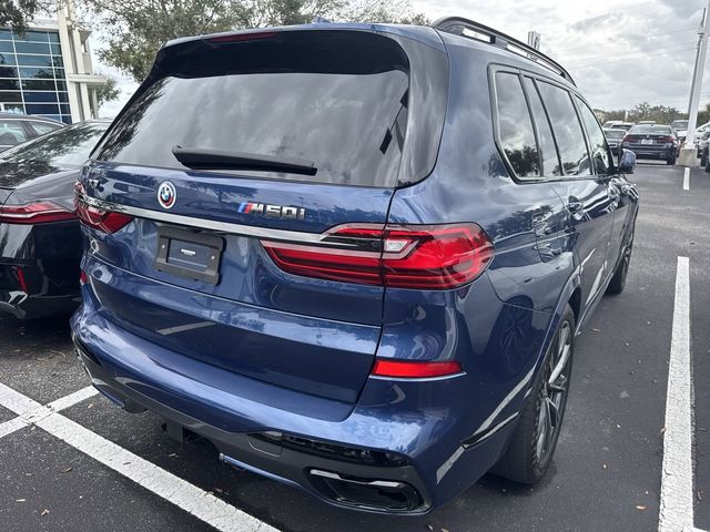 2022 BMW X7 M50i