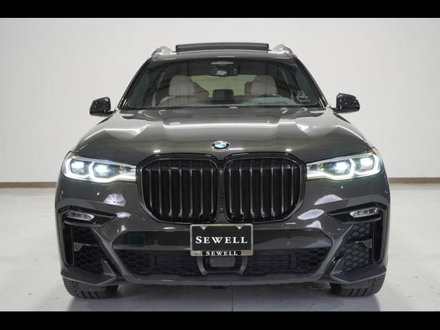 2022 BMW X7 M50i