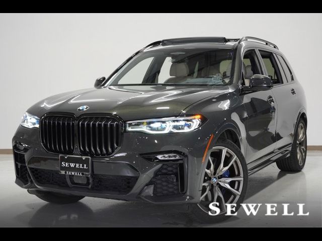 2022 BMW X7 M50i