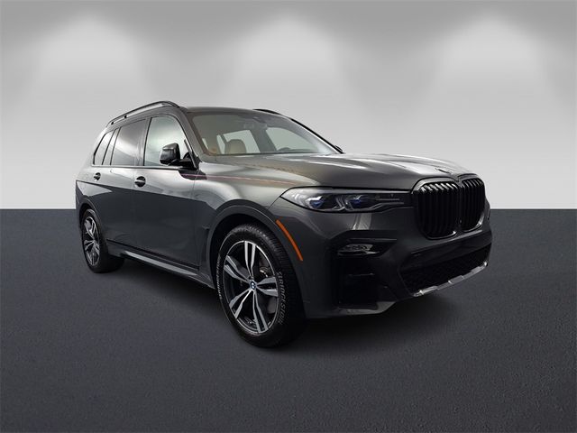 2022 BMW X7 M50i