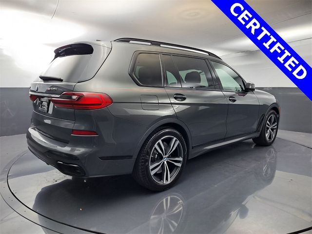 2022 BMW X7 M50i