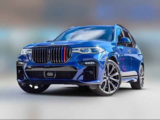 2022 BMW X7 M50i