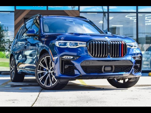2022 BMW X7 M50i