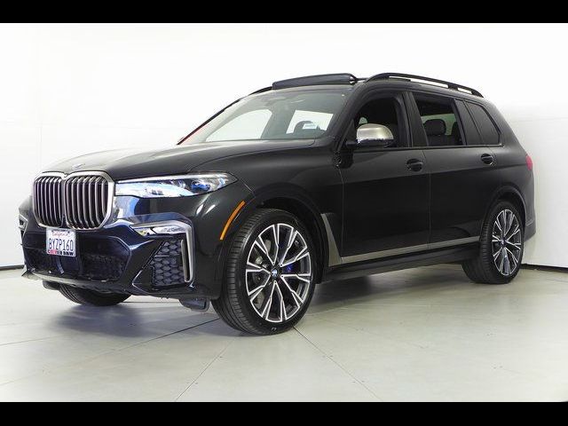 2022 BMW X7 M50i