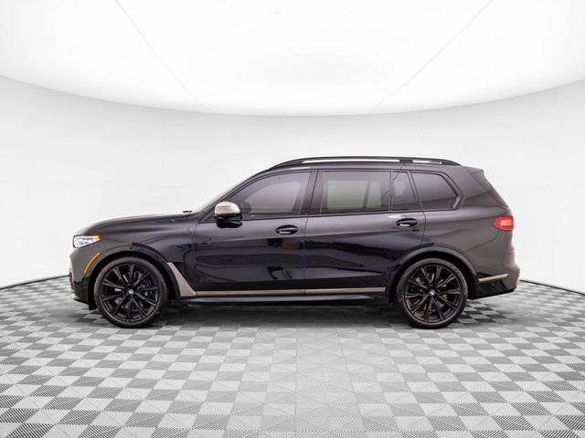 2022 BMW X7 M50i