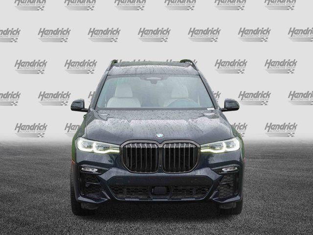 2022 BMW X7 M50i