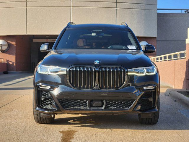 2022 BMW X7 M50i