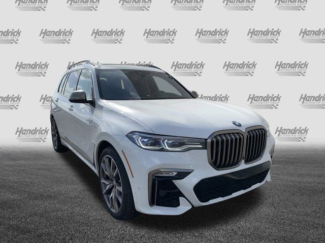 2022 BMW X7 M50i