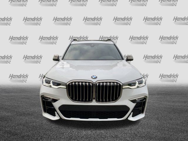 2022 BMW X7 M50i