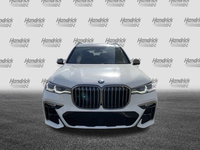 2022 BMW X7 M50i