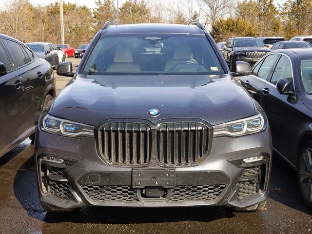 2022 BMW X7 M50i