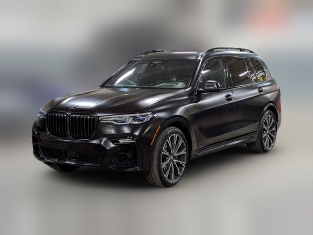 2022 BMW X7 M50i