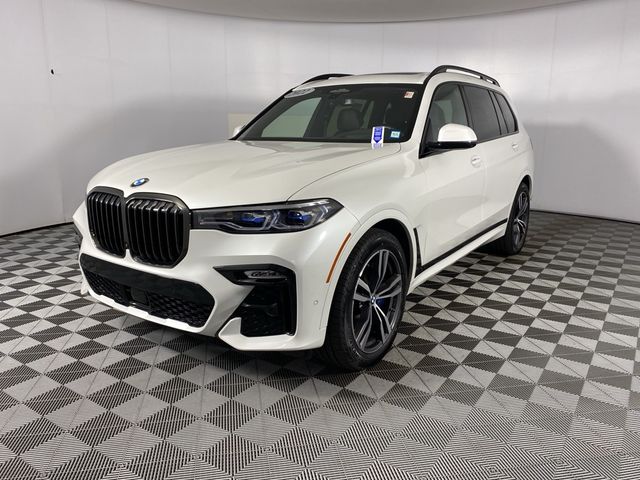 2022 BMW X7 M50i