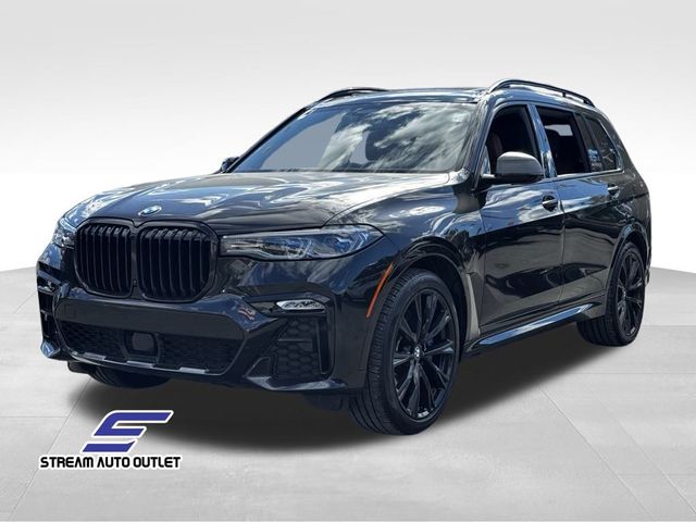 2022 BMW X7 M50i