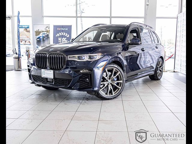 2022 BMW X7 M50i