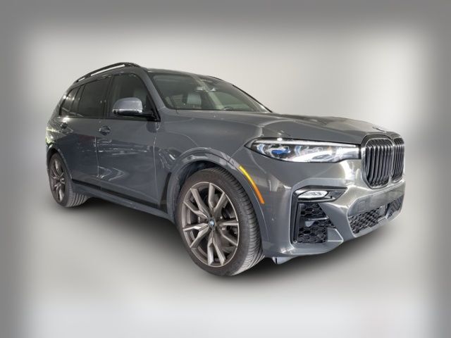 2022 BMW X7 M50i