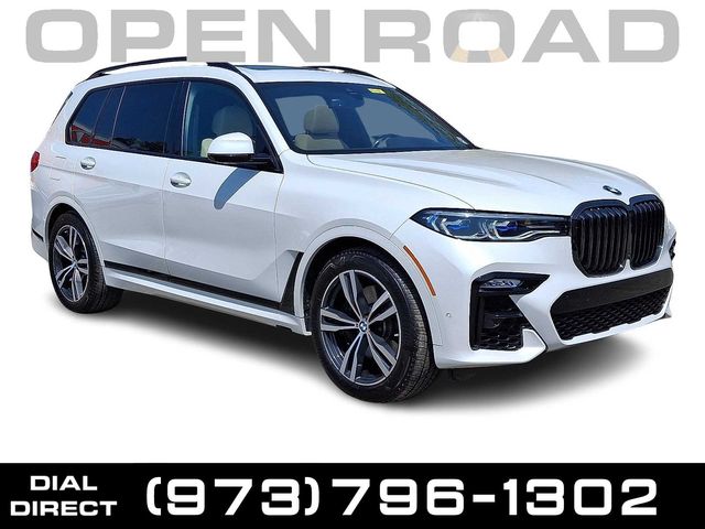 2022 BMW X7 M50i