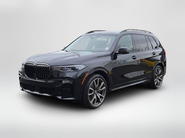 2022 BMW X7 M50i