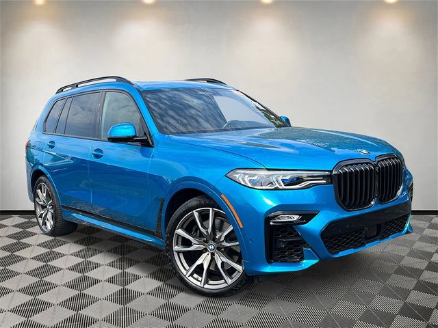 2022 BMW X7 M50i