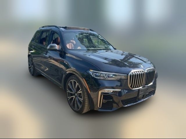 2022 BMW X7 M50i