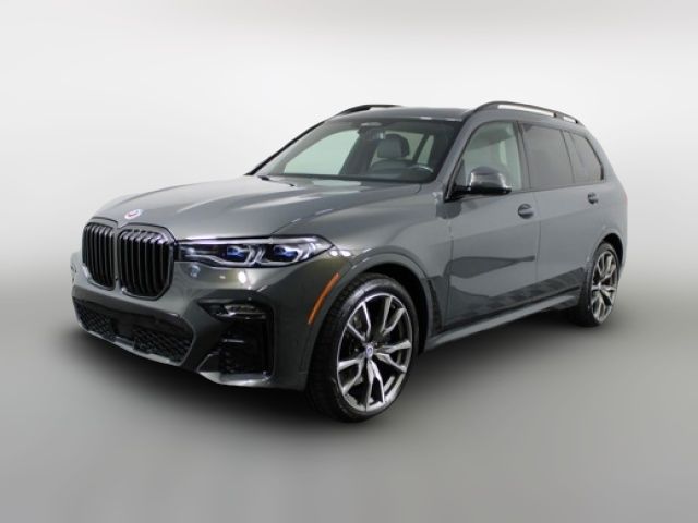 2022 BMW X7 M50i