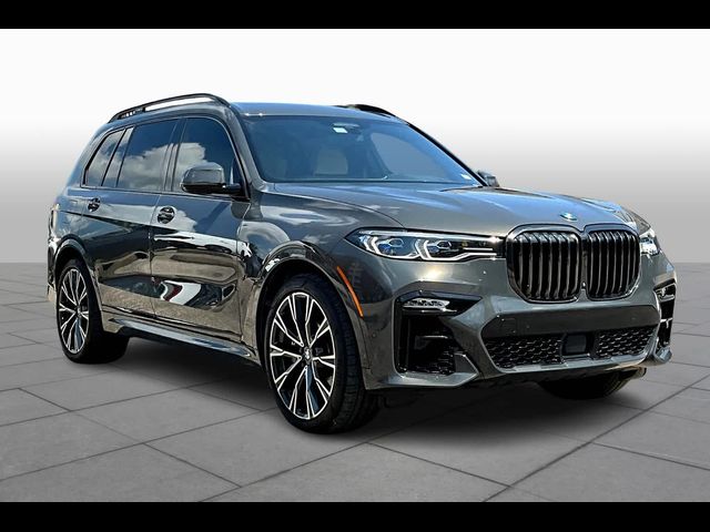 2022 BMW X7 M50i