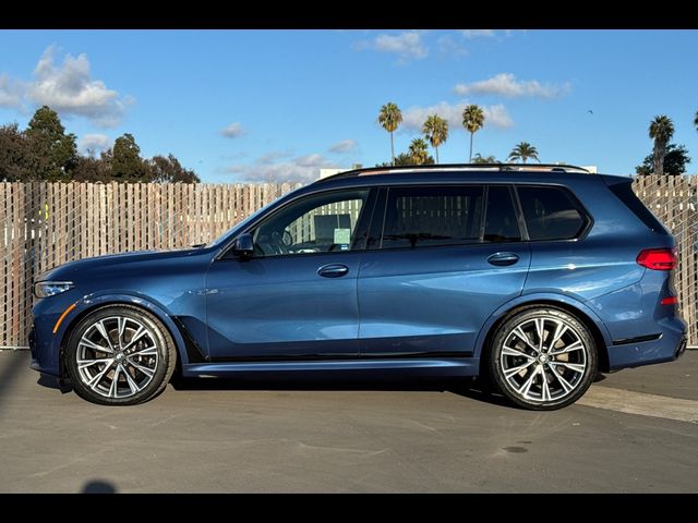 2022 BMW X7 M50i