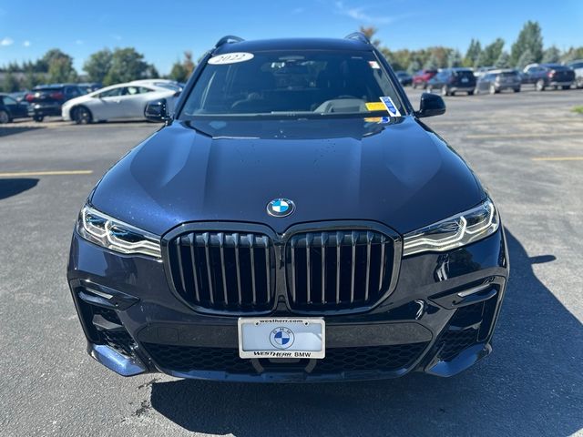 2022 BMW X7 M50i