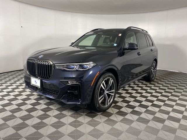 2022 BMW X7 M50i