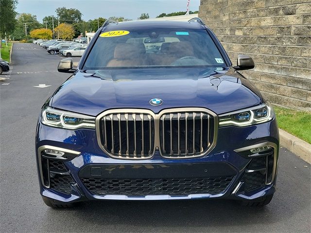 2022 BMW X7 M50i