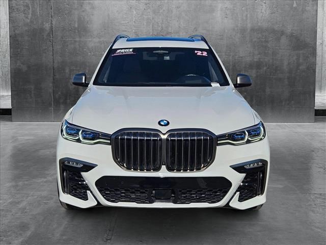 2022 BMW X7 M50i