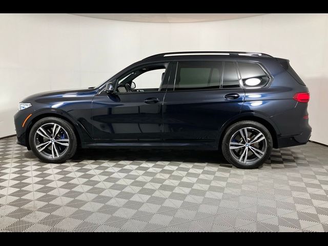 2022 BMW X7 M50i