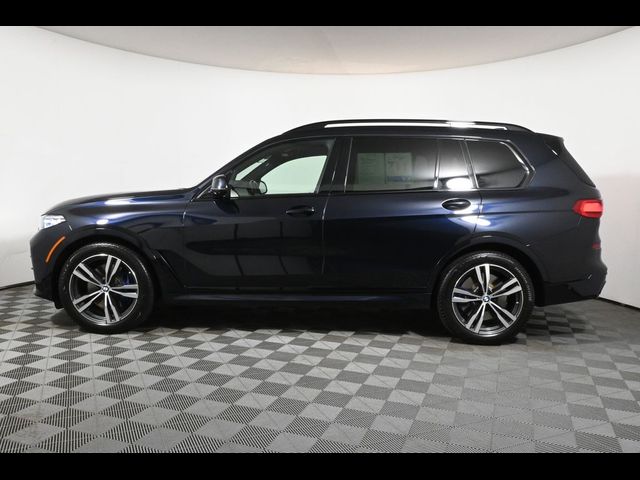 2022 BMW X7 M50i