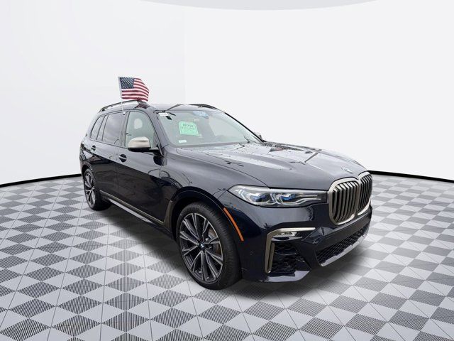 2022 BMW X7 M50i
