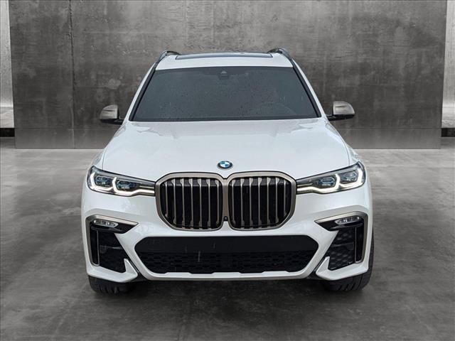 2022 BMW X7 M50i