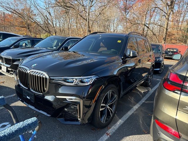 2022 BMW X7 M50i