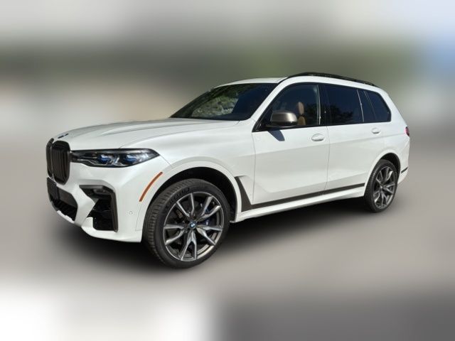 2022 BMW X7 M50i
