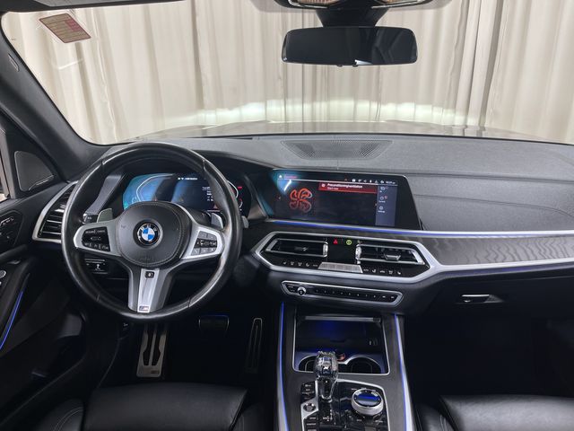 2022 BMW X7 M50i