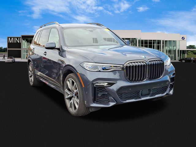 2022 BMW X7 M50i