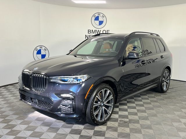 2022 BMW X7 M50i