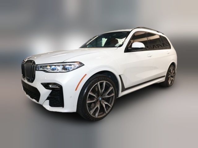 2022 BMW X7 M50i