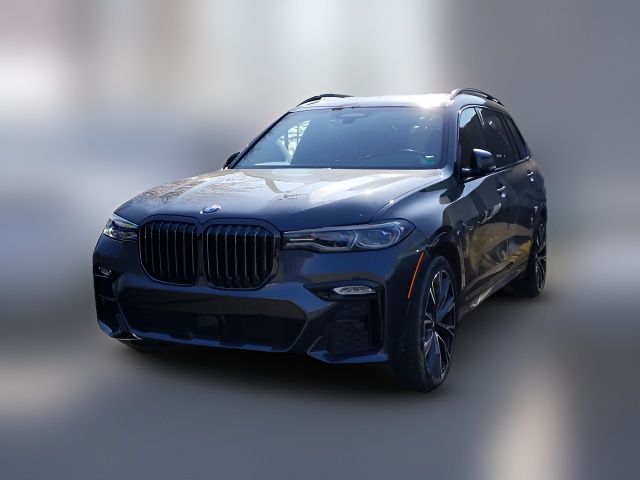 2022 BMW X7 M50i