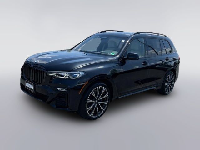 2022 BMW X7 M50i