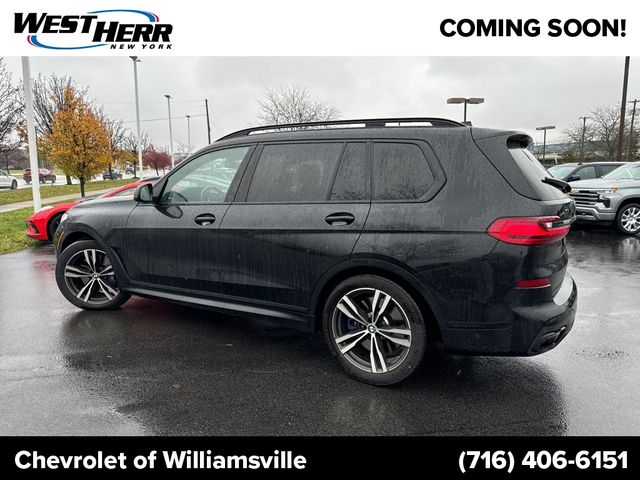 2022 BMW X7 M50i