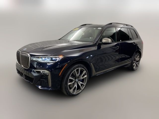2022 BMW X7 M50i