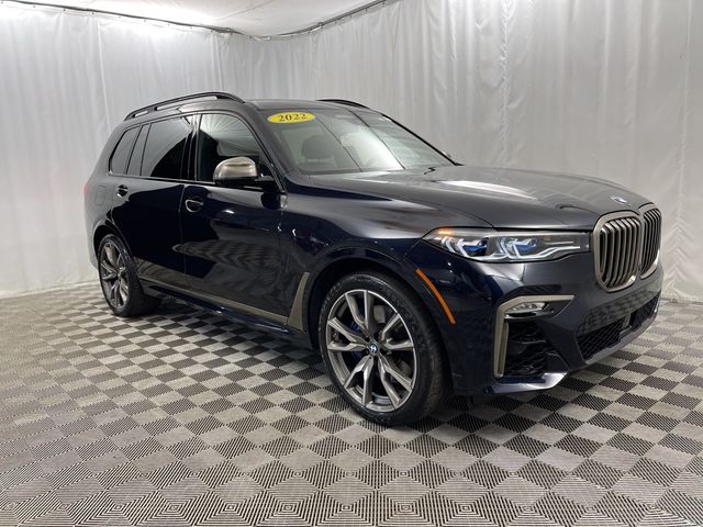2022 BMW X7 M50i