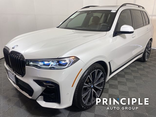 2022 BMW X7 M50i