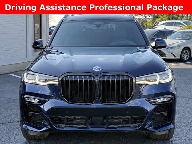 2022 BMW X7 M50i