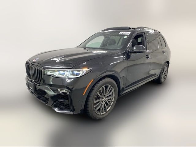 2022 BMW X7 M50i